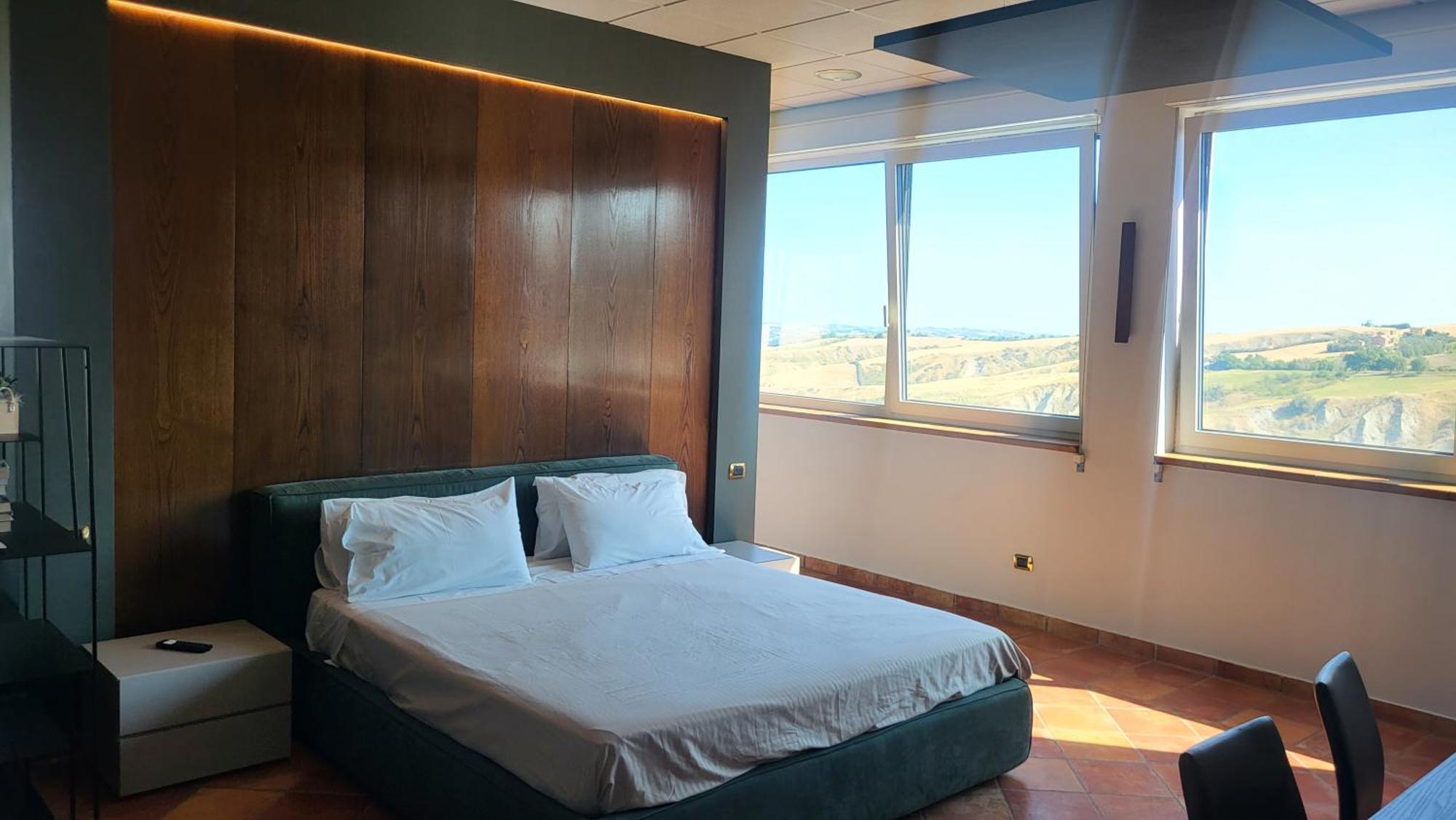 Bellavista Suite Spa Staffolo Ngoại thất bức ảnh